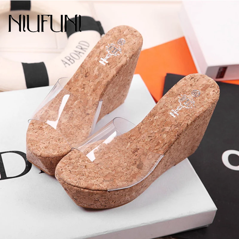 Transparent PVC Wedge Women's Slippers 2021 High Heels Peeping Toes Leopard Print Wood Grain Sandals Simple Casual Women's Shoes
Transparent PVC Wedge Women's Slippers 2021 High Heels Peeping Toes Leopard Print Wood Grain Sandals Simple Casual Women's Shoes