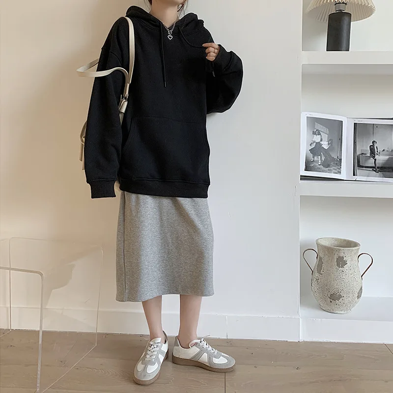 2021 Classic high quality winter hot selling cotton long sleeve breathable women's Hoodie
2021 Classic high quality winter hot selling cotton long sleeve breathable women's Hoodie