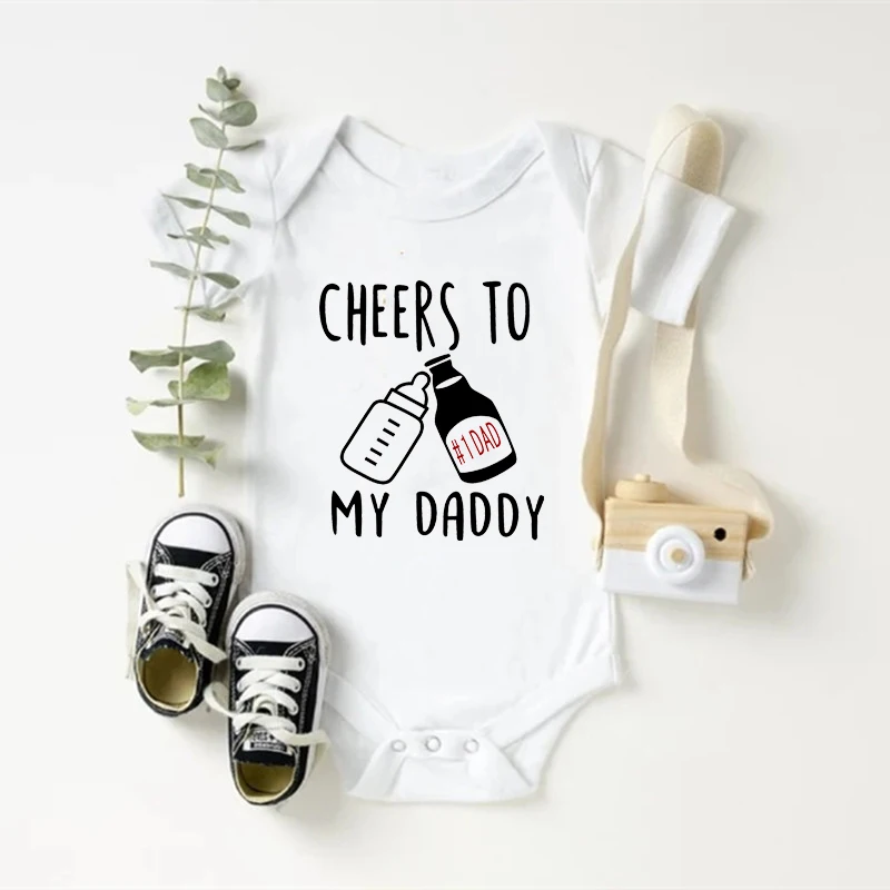 

Cheers To My Daddy Funny Newborn Baby Bodysuits Cotton Short Sleeve Infant Rompers Jumpsuits Body Boys Girls Playsuits Clothes