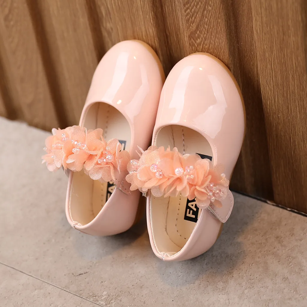 Kids Girls Summer Soft Soled Flower Solid Casual Sandals Princess Shoes For Kids New Summer children Kids Casual Shoes 2021 Sale 
Kids Girls Summer Soft Soled Flower Solid Casual Sandals Princess Shoes For Kids New Summer children Kids Casual Shoes 2021 Sale