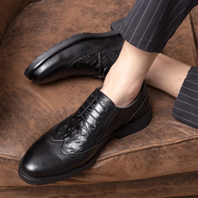 Leather Dress Shoes Men Shoes for Business Casual shoes lace up brogue Pointed Toe British Style Formal for Wedding Party shoes 
Leather Dress Shoes Men Shoes for Business Casual shoes lace up brogue Pointed Toe British Style Formal for Wedding Party shoes