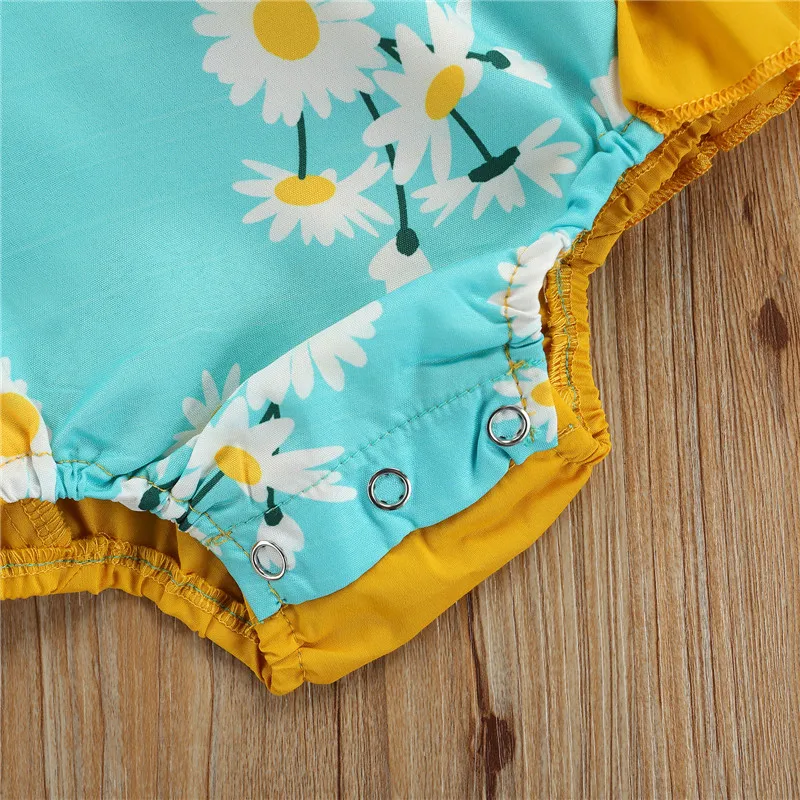 2021 Hot Newborn Kid Girls Casual Romper Floral Printed Pattern Sleeveless Square Collar One-piece Baby Clothing
2021 Hot Newborn Kid Girls Casual Romper Floral Printed Pattern Sleeveless Square Collar One-piece Baby Clothing
