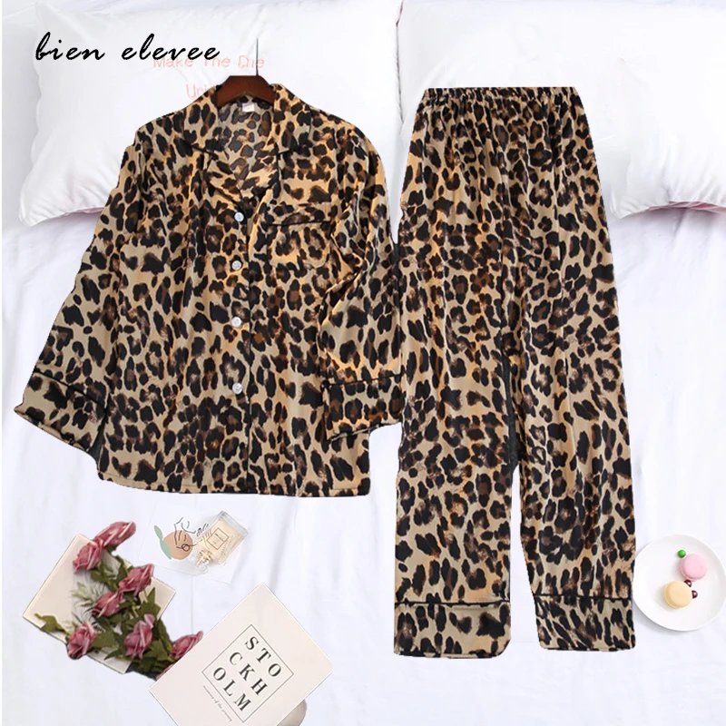 LeoPard Pajamas Women Ice Silk Loungwear Suit Spring Long-Sleeve Femme Pijamas Sets Printing Satin Sleepwear 2pcs Sexy Lingeries
LeoPard Pajamas Women Ice Silk Loungwear Suit Spring Long-Sleeve Femme Pijamas Sets Printing Satin Sleepwear 2pcs Sexy Lingeries