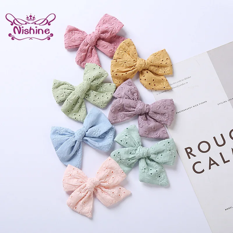 Однотонные вышитые заколки для волос Nishine с бантом для младенцев, модные банты ручной работы, заколки для волос, детский головной убор, украшение для одежды
Однотонные вышитые заколки для волос Nishine с бантом для младенцев, модные банты ручной работы, заколки для волос, детский головной убор, украшение для одежды