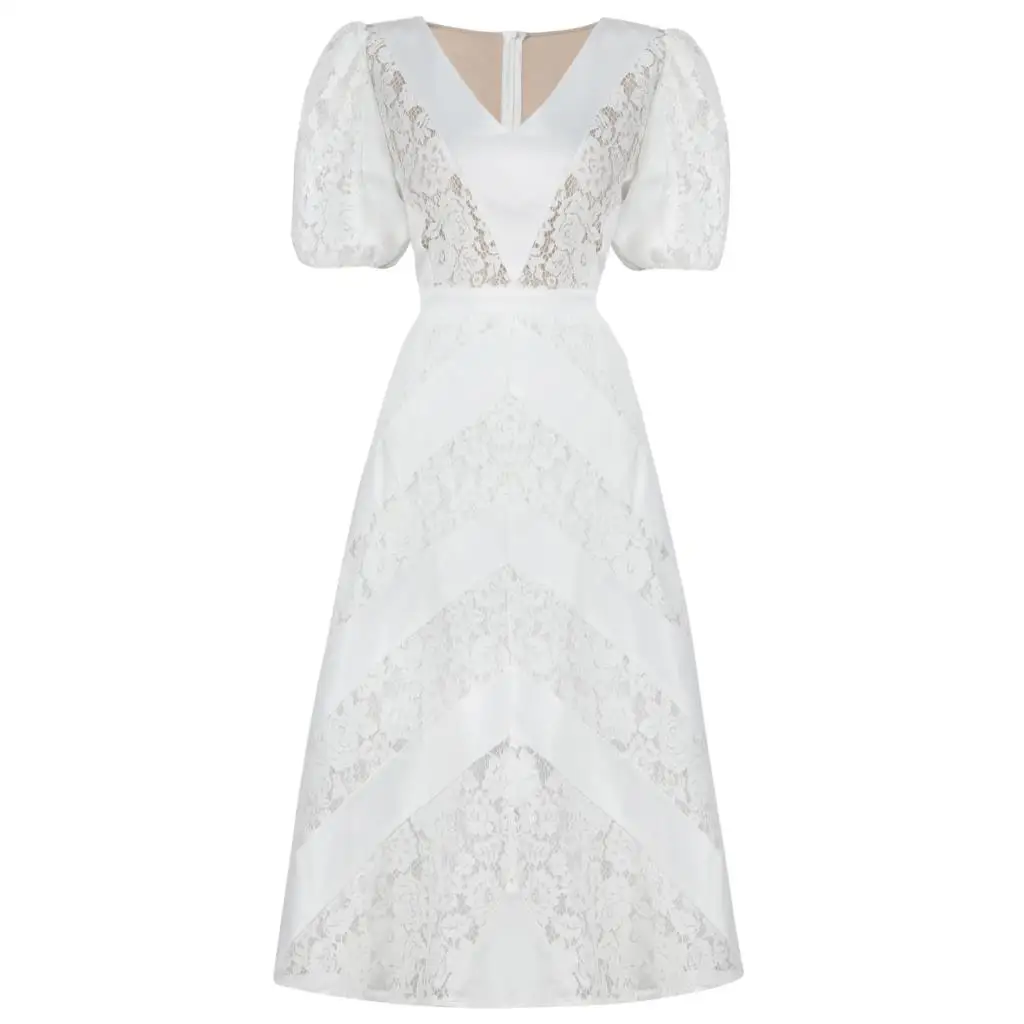 Женское кружевное платье с V-образным вырезом
Женское кружевное платье с V-образным вырезом