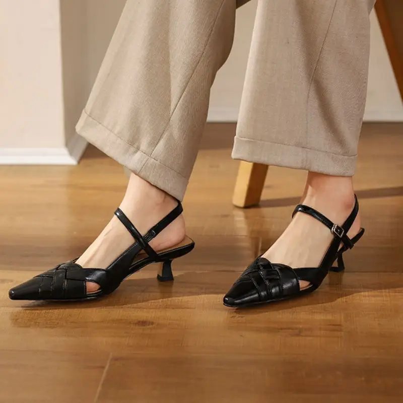 KemeKiss Women Sandals Real Leather Pointed Toe Buckles High Heels Shoes For Women Summer Outdoor Casual Footwear Size 34-39
KemeKiss Women Sandals Real Leather Pointed Toe Buckles High Heels Shoes For Women Summer Outdoor Casual Footwear Size 34-39