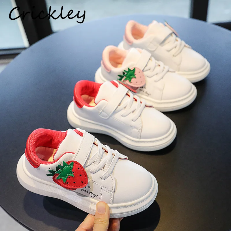 Cute Strawberry Child Sneakers PU Leather Hook Loop White Shoes For Girls School Shoes Soft Breathable Non Slip Kids Sneakers
Cute Strawberry Child Sneakers PU Leather Hook Loop White Shoes For Girls School Shoes Soft Breathable Non Slip Kids Sneakers