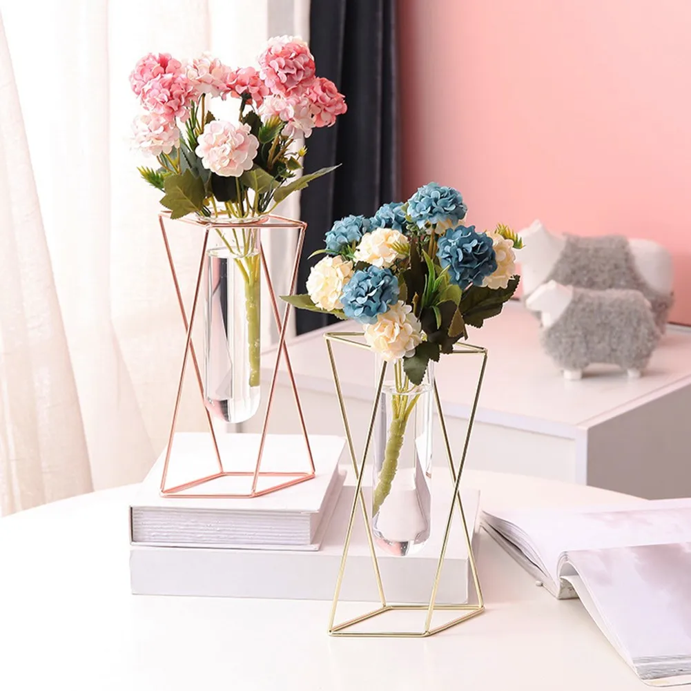 Retro Iron Line Vase Nordic Hollow Flower Vase Plant Holder Ornaments For Home Decor Christmas Decoration
Retro Iron Line Vase Nordic Hollow Flower Vase Plant Holder Ornaments For Home Decor Christmas Decoration
