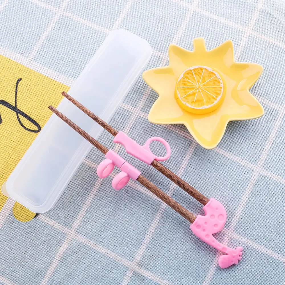 Cartoon Children Learning Chopsticks 1 Pair Baby Training Chopsticks Wenge Wood Silicone Baby Exercise Training Chopsticks
Cartoon Children Learning Chopsticks 1 Pair Baby Training Chopsticks Wenge Wood Silicone Baby Exercise Training Chopsticks
