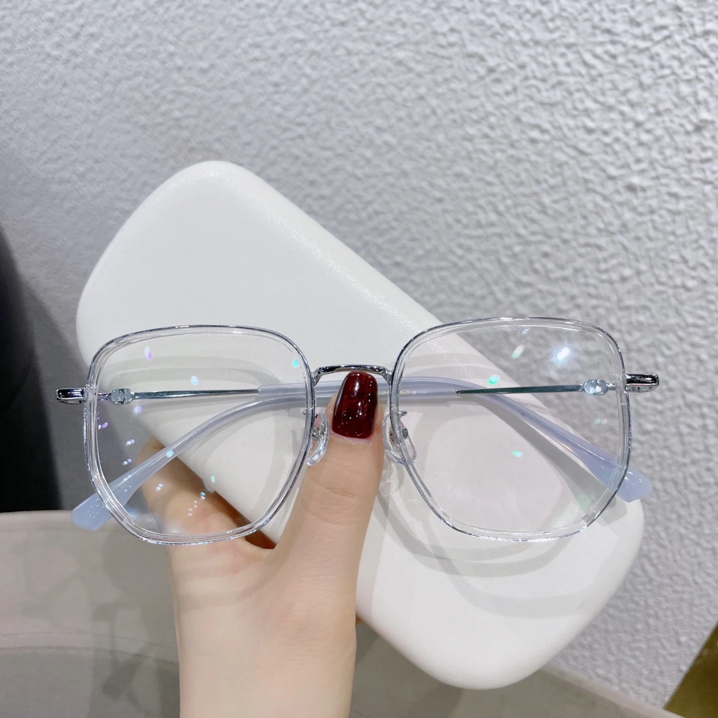New Fashion Prescription Glasses Frame Ultra Light Retro Polygon Men's And Women's Same Popular Glasses
New Fashion Prescription Glasses Frame Ultra Light Retro Polygon Men's And Women's Same Popular Glasses