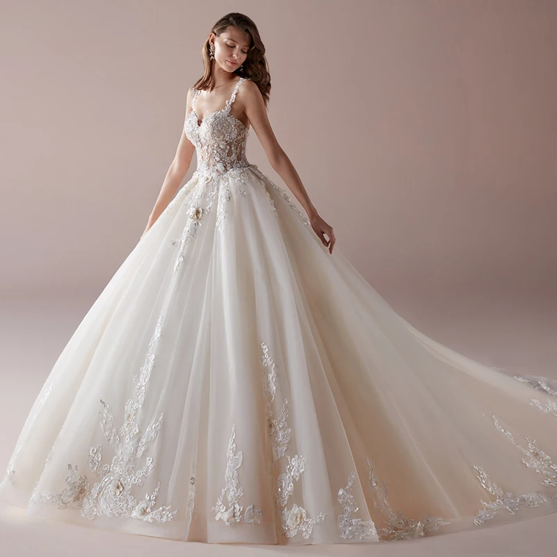 Luxury Wedding Dresse Sleeveless Spaghetti Straps Three-dimensional Applique Charming Gowns Sexy Backless Robe de mariée
Luxury Wedding Dresse Sleeveless Spaghetti Straps Three-dimensional Applique Charming Gowns Sexy Backless Robe de mariée