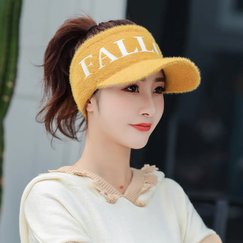 2020 Winter fashion empty top hat autumn and Winter women Korean fashion net red knitted hat tide mink fur duck tongue baseball
2020 Winter fashion empty top hat autumn and Winter women Korean fashion net red knitted hat tide mink fur duck tongue baseball