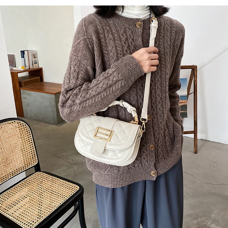 Women's handbag with Lingge embroidery thread 2020 new fashion and versatile Crossbody Bag
Women's handbag with Lingge embroidery thread 2020 new fashion and versatile Crossbody Bag
