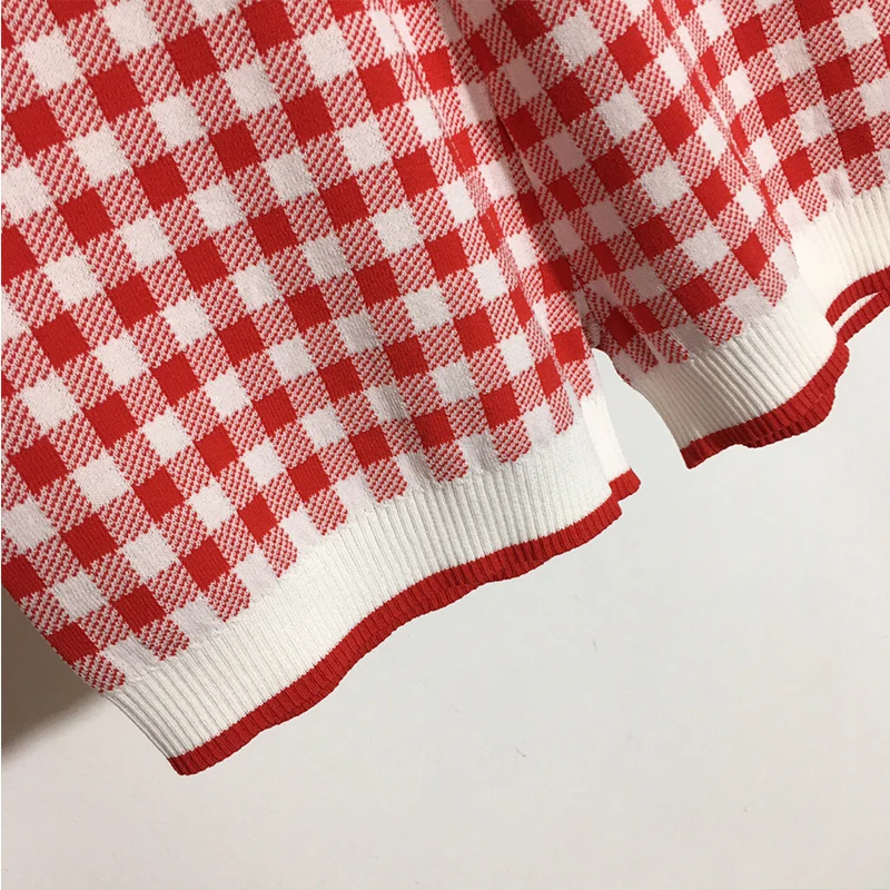 New 2021 Women Sweet Paild Knit V-neck Crop Top +High Waist Shorts Wear Suit Ladies 2pcs Tracksuit Set
New 2021 Women Sweet Paild Knit V-neck Crop Top +High Waist Shorts Wear Suit Ladies 2pcs Tracksuit Set