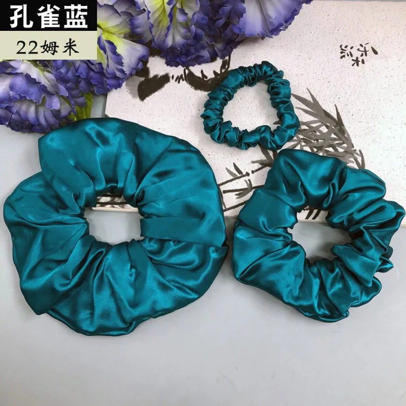 3PCS 100 Silk Scrunchie 22Momme Mulberry Silk Elastic Hair Bands Women Hair Care Accessories Girls Headwear
3PCS 100 Silk Scrunchie 22Momme Mulberry Silk Elastic Hair Bands Women Hair Care Accessories Girls Headwear