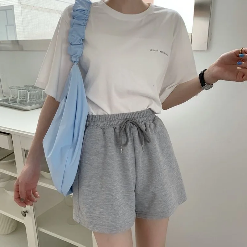 Shorts Women Korean Style Casual Solid Drawstring High Waist Loose Girls Soft Cool Female Summer All-match Stretchy College Chic
Shorts Women Korean Style Casual Solid Drawstring High Waist Loose Girls Soft Cool Female Summer All-match Stretchy College Chic
