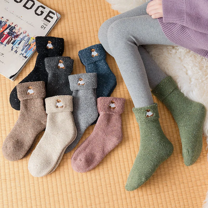 Winter Embroidery Cartoon Bear Woman Socks Wool Thicken Hemming Wool Socks Women 8 Color Keep Warm Kawaii Socks
Winter Embroidery Cartoon Bear Woman Socks Wool Thicken Hemming Wool Socks Women 8 Color Keep Warm Kawaii Socks