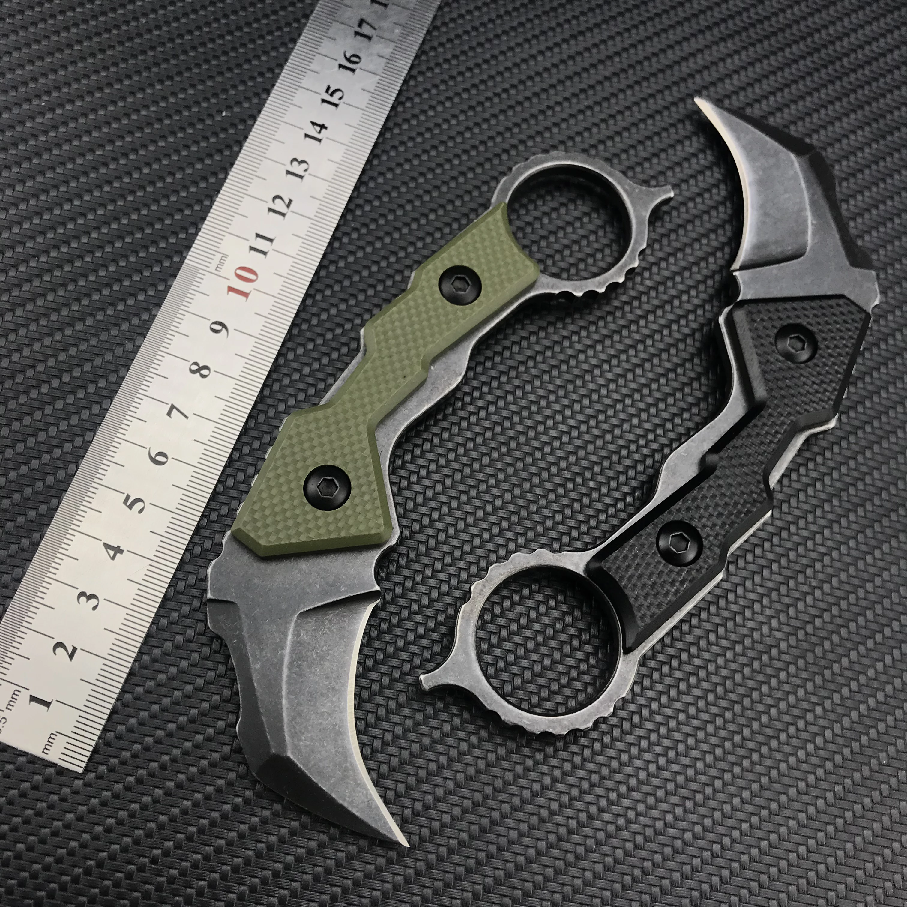 Mini Outdoors Karambit Claw Machete Tactical Knife Fixed Black Knife Camping Survival Tools Hunting Combat Survival Fighting EDC
Mini Outdoors Karambit Claw Machete Tactical Knife Fixed Black Knife Camping Survival Tools Hunting Combat Survival Fighting EDC