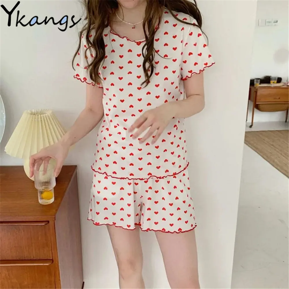 Женская пижама, повседневный домашний комплект одежды из 2 предметов, модные топы с принтом сердец и шорты, комплект летней одежды для сна 2021 
Женская пижама, повседневный домашний комплект одежды из 2 предметов, модные топы с принтом сердец и шорты, комплект летней одежды для сна 2021