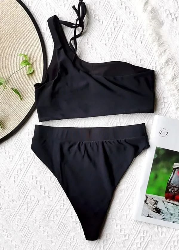 Classic Bikini Bathing Suit Women's Solid Color Cut Out 2 Pieces New Trendy Set High Waist Summer Party #40
Classic Bikini Bathing Suit Women's Solid Color Cut Out 2 Pieces New Trendy Set High Waist Summer Party #40