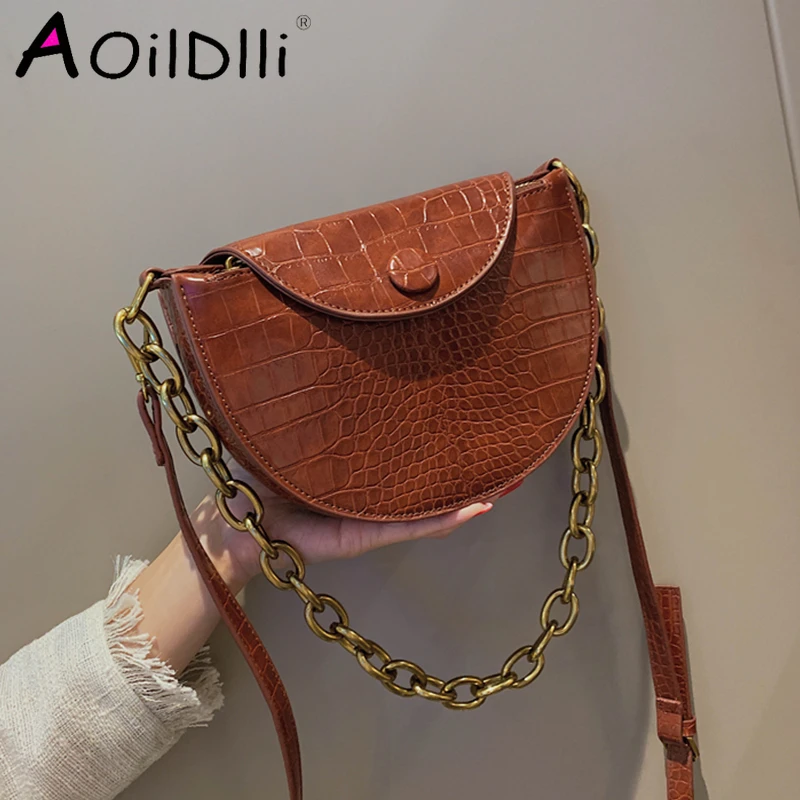 AOILDLLI Vintage Stone Pattern Chain Women Messenger Bags Unique Design Small Half Round Saddle Ladies Shoulder Bags Autumn 2020
AOILDLLI Vintage Stone Pattern Chain Women Messenger Bags Unique Design Small Half Round Saddle Ladies Shoulder Bags Autumn 2020