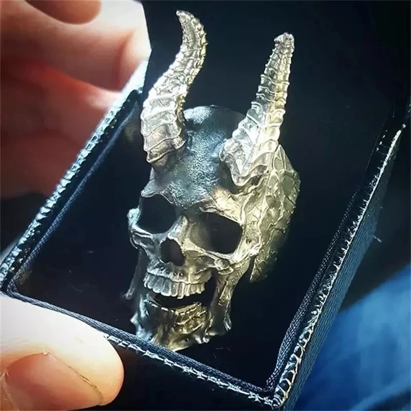 Unique Punk Gothic Satanic Demon Sorath Skull Rings Cool Men's 316L Stainless Steel Skull Biker Ring Retro Baphomet Jewelry Gift
Unique Punk Gothic Satanic Demon Sorath Skull Rings Cool Men's 316L Stainless Steel Skull Biker Ring Retro Baphomet Jewelry Gift