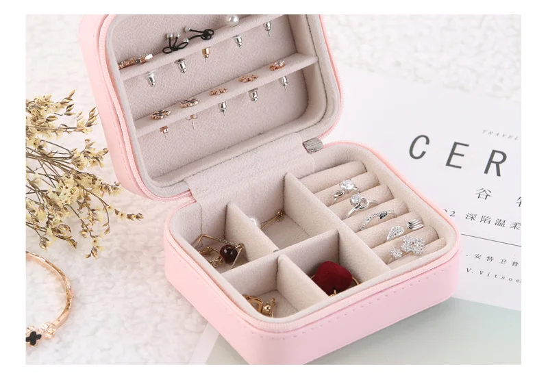 Universal Jewelry Organizer Display Travel Jewelry Case Boxes Portable Jewelry Box PU Leather Storage Box for Jewelry Earrings
Universal Jewelry Organizer Display Travel Jewelry Case Boxes Portable Jewelry Box PU Leather Storage Box for Jewelry Earrings