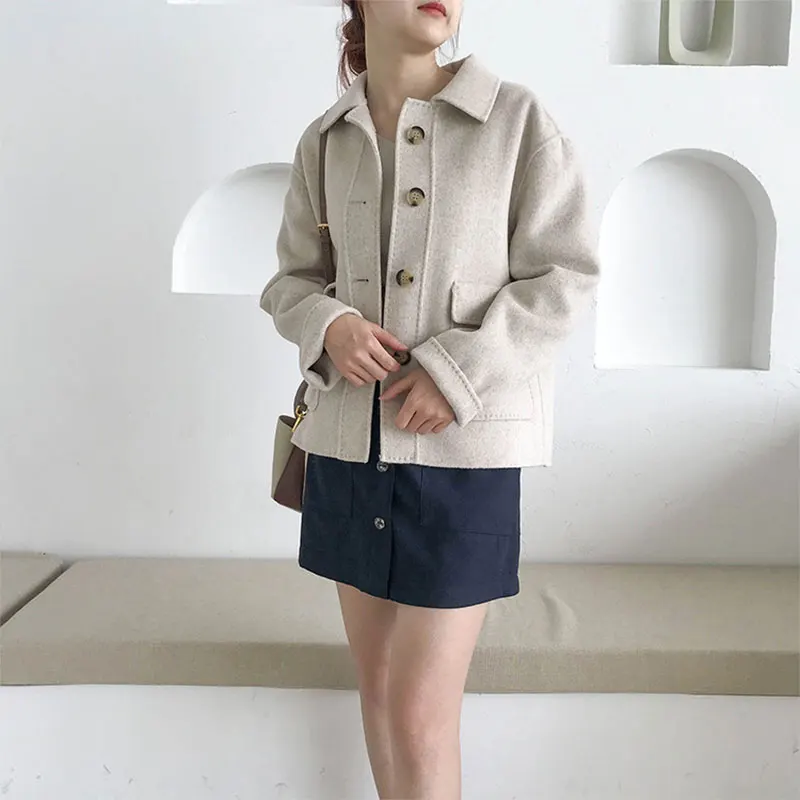 Women's handmade lapel single-breasted cashmere coat pure color woolen coat autumn and winter short cashmere coat
Women's handmade lapel single-breasted cashmere coat pure color woolen coat autumn and winter short cashmere coat