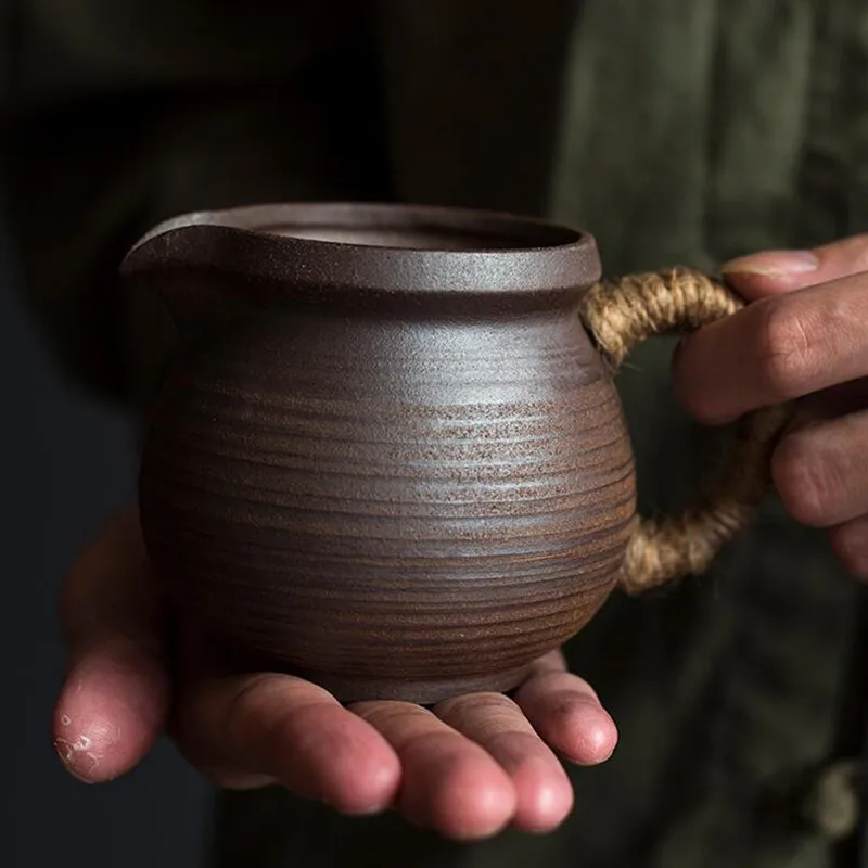 Handmade Coarse Pottery Fair Cup Household Ceramic Tea Distributor Chinese Teaset Tea Making Suit Large Capacity Tea Accessories
Handmade Coarse Pottery Fair Cup Household Ceramic Tea Distributor Chinese Teaset Tea Making Suit Large Capacity Tea Accessories