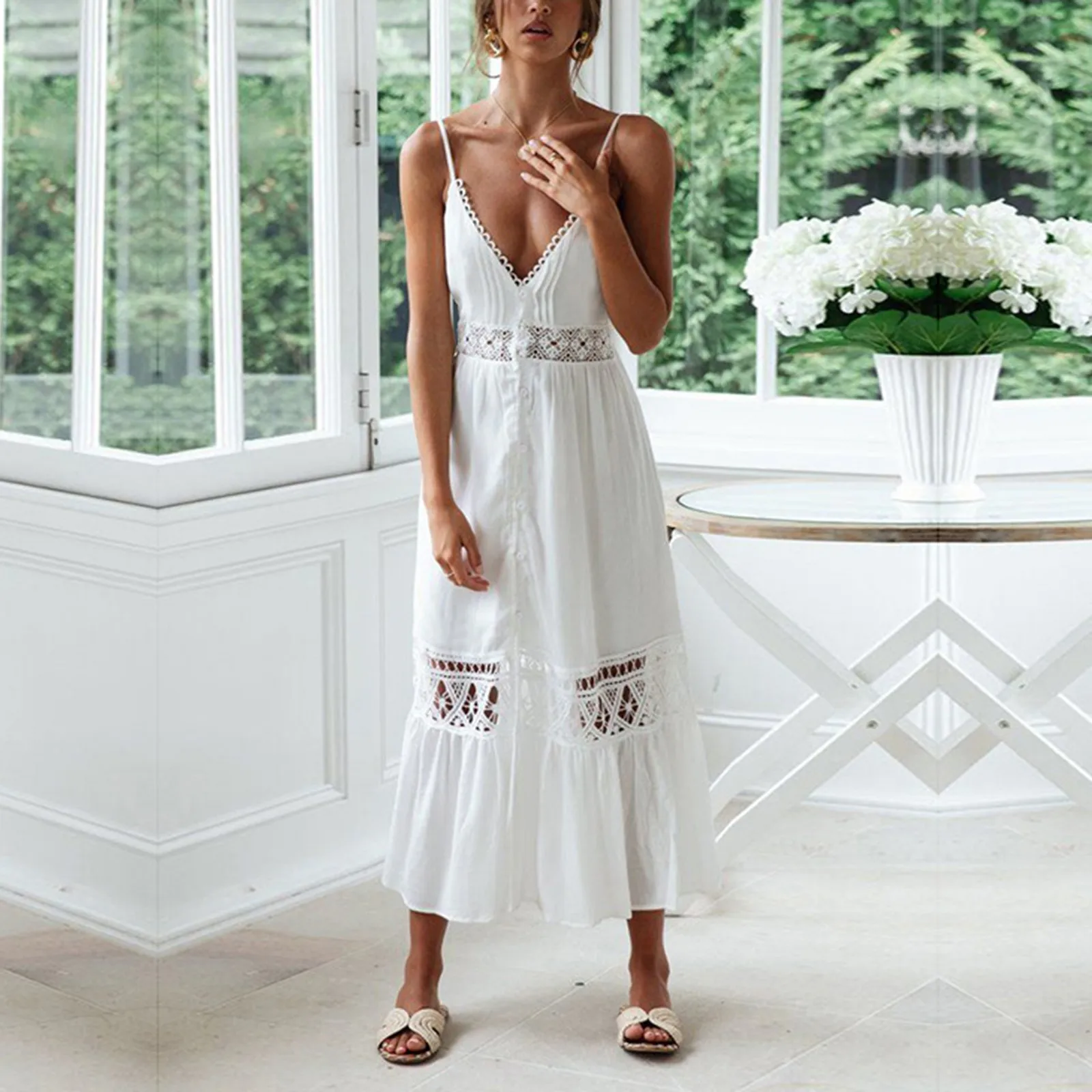 Women's Elegant White Dress V-neck Lace Hollow Out Dress Suspender Party Dress For Women Backless A-Line Robe Femme Vestidos
Women's Elegant White Dress V-neck Lace Hollow Out Dress Suspender Party Dress For Women Backless A-Line Robe Femme Vestidos