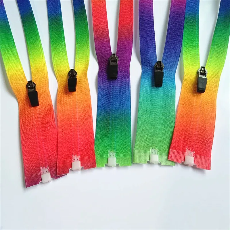 20pcs 30-60cm (12-24 inches) 3# color nylon opening zippers, suitable for clothing and household textiles
20pcs 30-60cm (12-24 inches) 3# color nylon opening zippers, suitable for clothing and household textiles