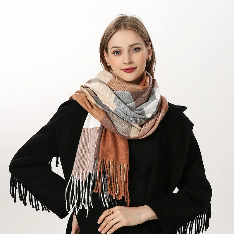 2021 Design Winter Warm Luxury Plaid Scarf Women Long Bandana Foulard Female Scarves Cashmere Pashmina Tassel Shawl And Wraps
2021 Design Winter Warm Luxury Plaid Scarf Women Long Bandana Foulard Female Scarves Cashmere Pashmina Tassel Shawl And Wraps