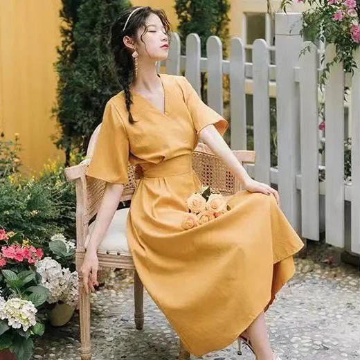 2021 New French dress women's summer long vintage Flounced edge Butterfly Sleeve V-Neck vestidos vintage sexy dress
2021 New French dress women's summer long vintage Flounced edge Butterfly Sleeve V-Neck vestidos vintage sexy dress