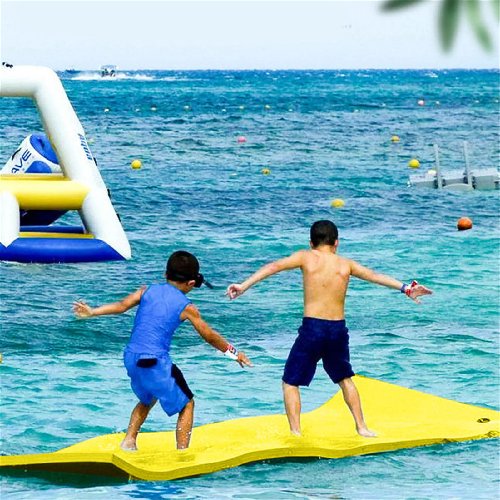 Water Blanket Anti-tear XPE Foam Beach Floating Pad Swimming Pool Water Floating Bed Pad Blanket Softest Water Float Mat
Water Blanket Anti-tear XPE Foam Beach Floating Pad Swimming Pool Water Floating Bed Pad Blanket Softest Water Float Mat