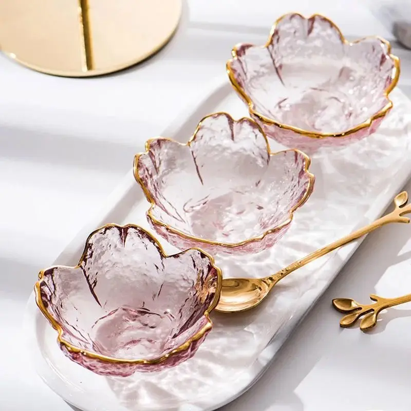 Flower Shape Plate Gold Saucer Cherry Blossom Dish Pink Petal Dish Household Sauce Dipping Dish Seasoning Dish Crystal
Flower Shape Plate Gold Saucer Cherry Blossom Dish Pink Petal Dish Household Sauce Dipping Dish Seasoning Dish Crystal