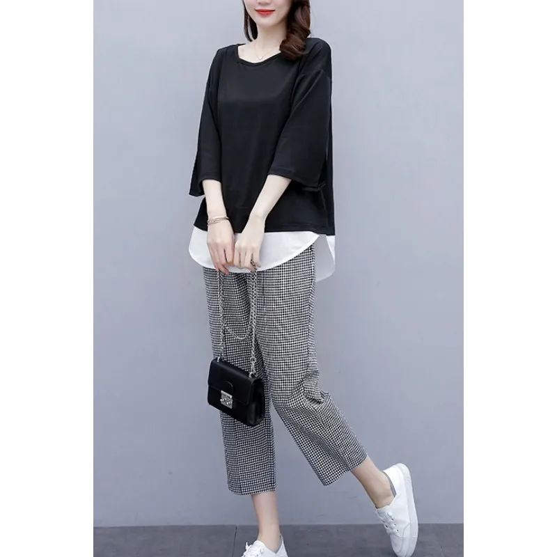 2 Piece Set 2020 Summer Fashing Sports suit female New Large size Leisure track suits women Top and pants Women suit
2 Piece Set 2020 Summer Fashing Sports suit female New Large size Leisure track suits women Top and pants Women suit