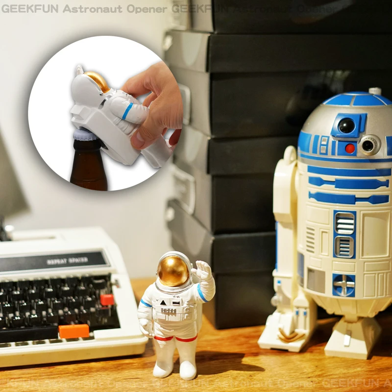 Creative Astronaut Resin Layout Beer Beverage Bottle Opener For Party Festival 
Creative Astronaut Resin Layout Beer Beverage Bottle Opener For Party Festival