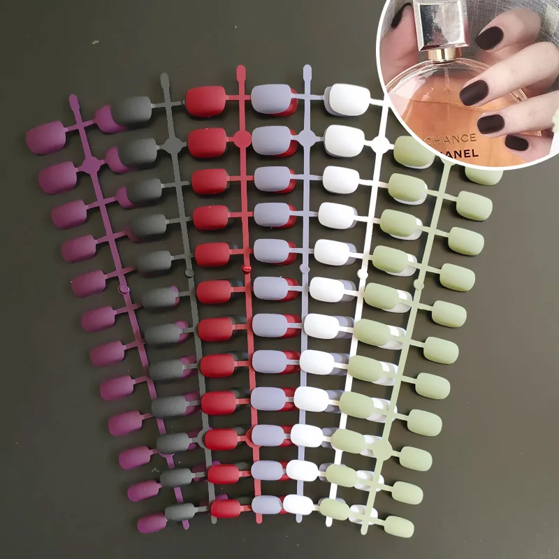 

24pcs/lot Short False Nail Matte Solid Color Women Hand Full Cover Artificial Fake Nails Art Tips with Jelly Gum