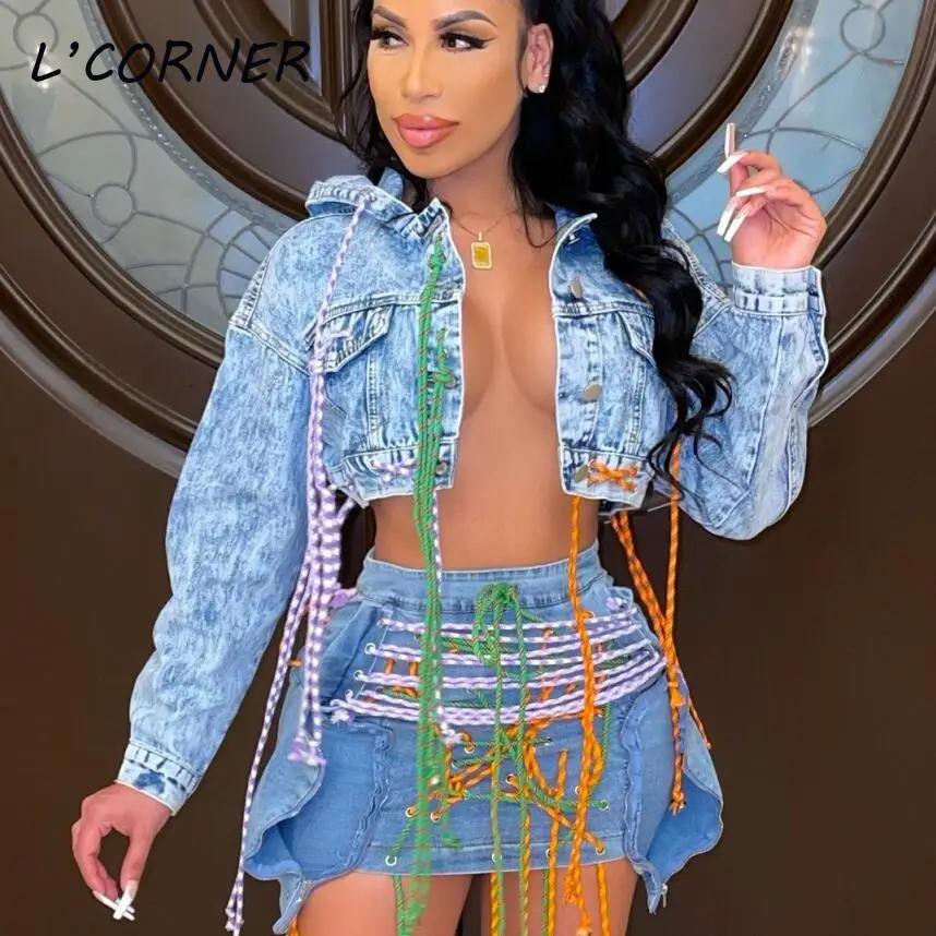 Women's Denim Cropped Jacket Female Hoodies Hole Rope Short Jean Jackets Ladies 2021 New Fashion Button Casual Solid Coats
Women's Denim Cropped Jacket Female Hoodies Hole Rope Short Jean Jackets Ladies 2021 New Fashion Button Casual Solid Coats