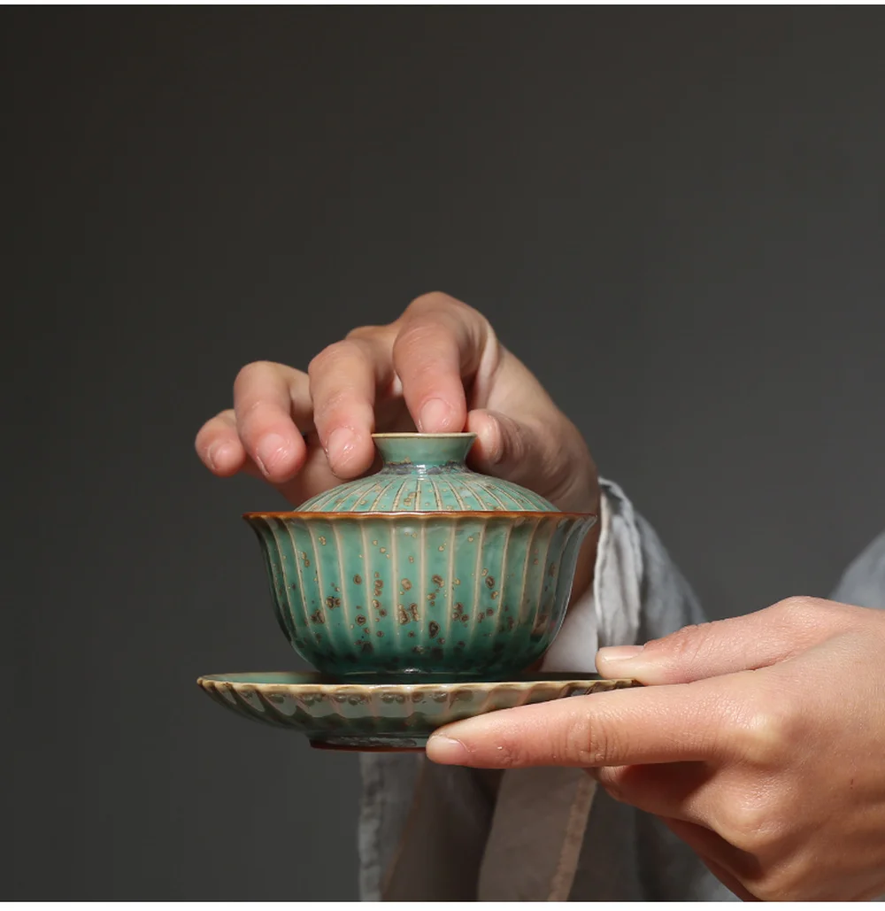 

100ml Green Glaze Kiln Change Gaiwan Vintage Ceramic Kung Fu Tea Bowls Master Cup Pu'er Tea Tureen Tea Cup Teapots Bowl with Lid