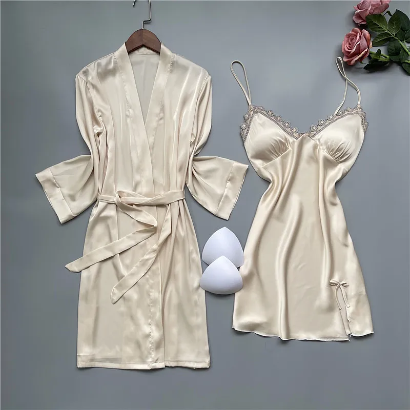 Шелковистая Атласная подвязка Nightgdress костюм бежевого цвета, обувь для невесты, подружки невесты свадебные халат, женская одежда для сна лет...
Шелковистая Атласная подвязка Nightgdress костюм бежевого цвета, обувь для невесты, подружки невесты свадебные халат, женская одежда для сна лет...