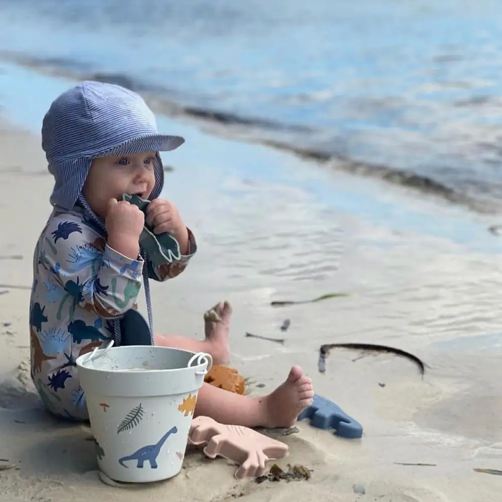 Silicone Children Beach Toys 6 Pcs Kit Baby Summer Digging Sand Tool with Shovel Water Game Play Outdoor Toy Set Sandbox for Kid
Silicone Children Beach Toys 6 Pcs Kit Baby Summer Digging Sand Tool with Shovel Water Game Play Outdoor Toy Set Sandbox for Kid