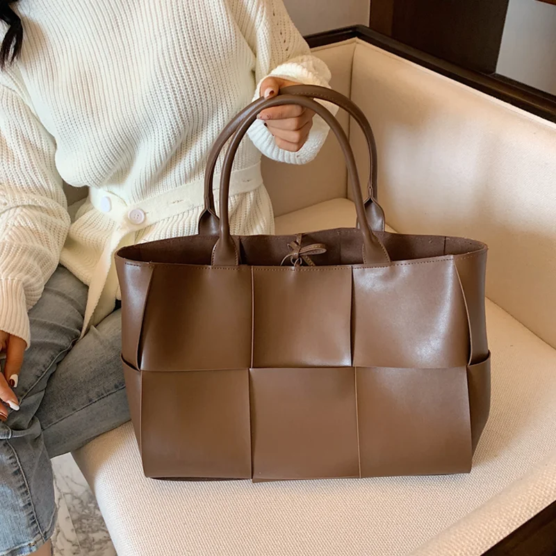 Large Weave Tote Bags for Women 2021 High-Quality Soft Pu Leather Shopper Bag Travel Handbag Vintage Big Female Shoulder Bag Sac
Large Weave Tote Bags for Women 2021 High-Quality Soft Pu Leather Shopper Bag Travel Handbag Vintage Big Female Shoulder Bag Sac