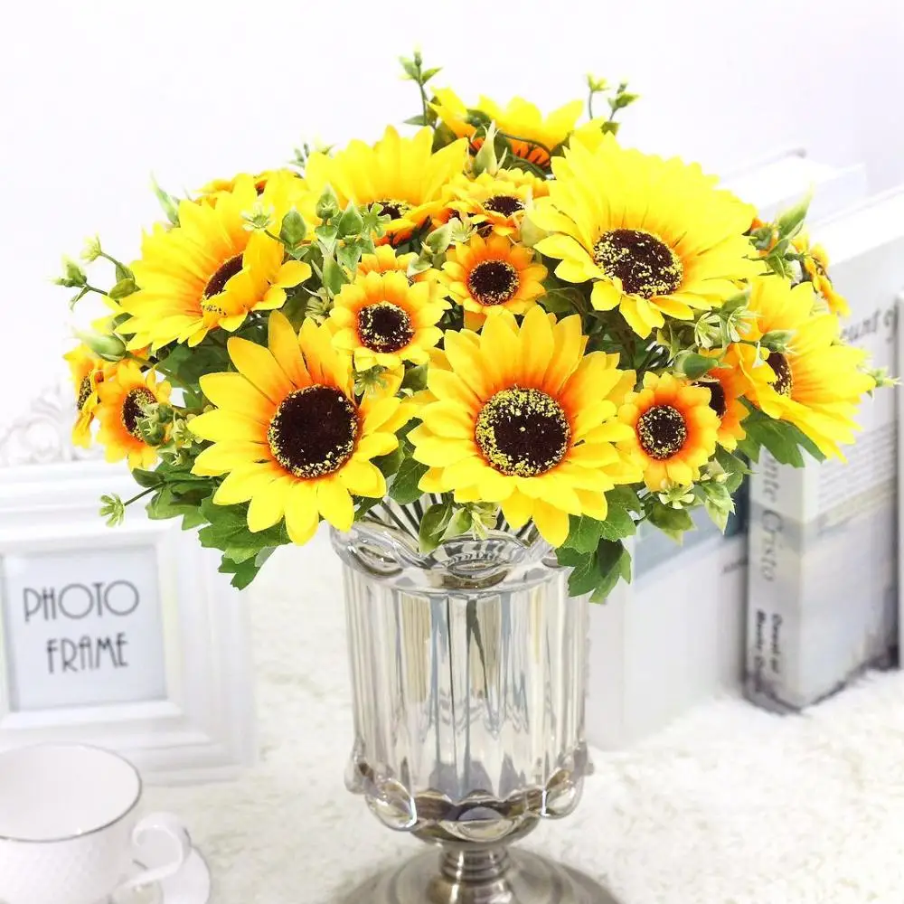 1 bunch of beautiful sunflower bouquet silk flower high quality artificial flower gerbera home garden party wedding decoration
1 bunch of beautiful sunflower bouquet silk flower high quality artificial flower gerbera home garden party wedding decoration