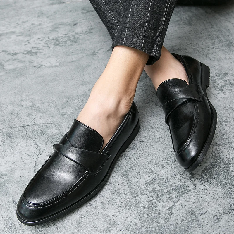 Shoes Fashion British Style Brand Shoes Men's Leather Slippers Italian Large Size Mens Casual Designer Oxford High Quality Men
Shoes Fashion British Style Brand Shoes Men's Leather Slippers Italian Large Size Mens Casual Designer Oxford High Quality Men