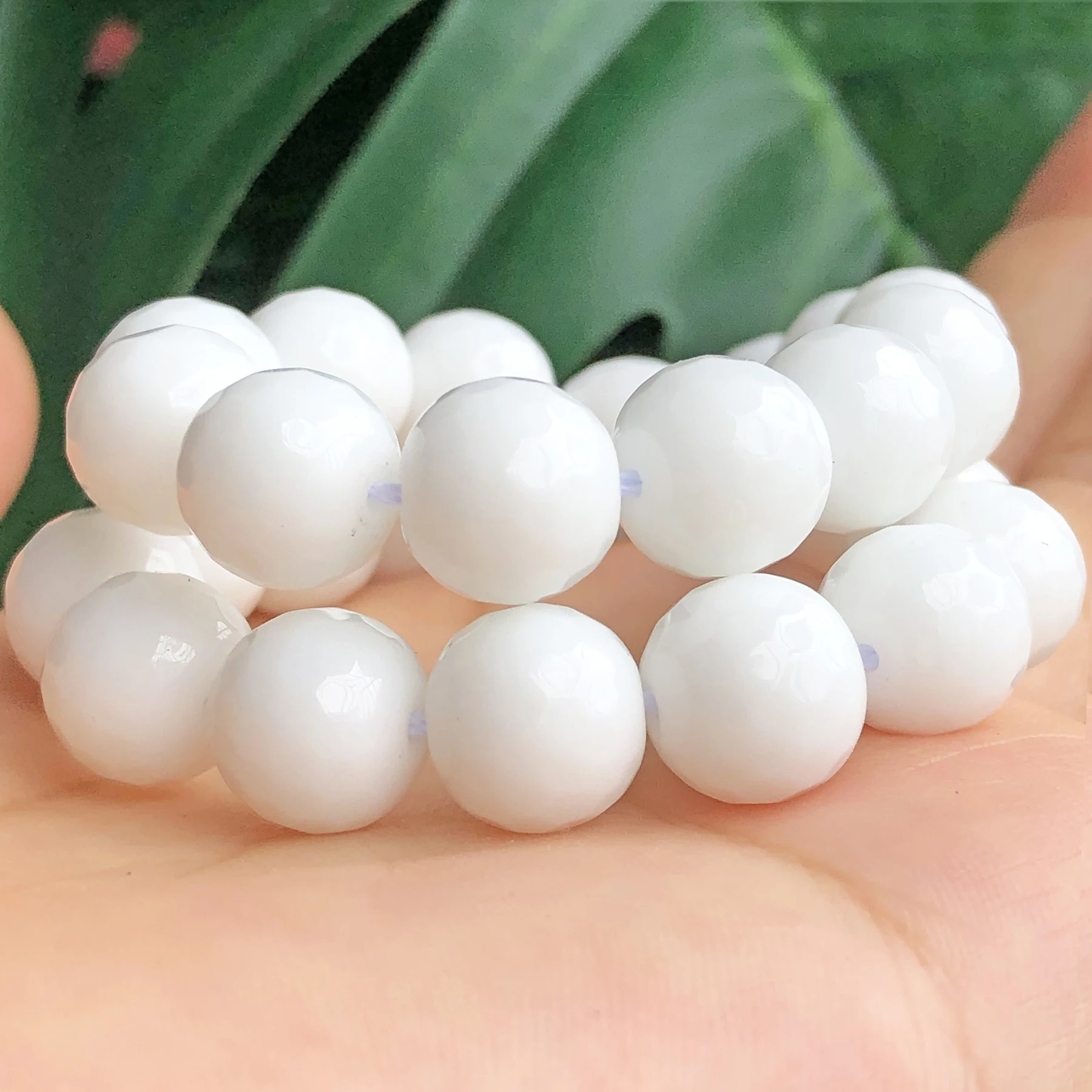 1 Strand Natural Faceted White Chalcedony Jades Stone Round Loose Beads For Jewelry Making 4/6/8/10mm DIY Bracelet Necklace
1 Strand Natural Faceted White Chalcedony Jades Stone Round Loose Beads For Jewelry Making 4/6/8/10mm DIY Bracelet Necklace