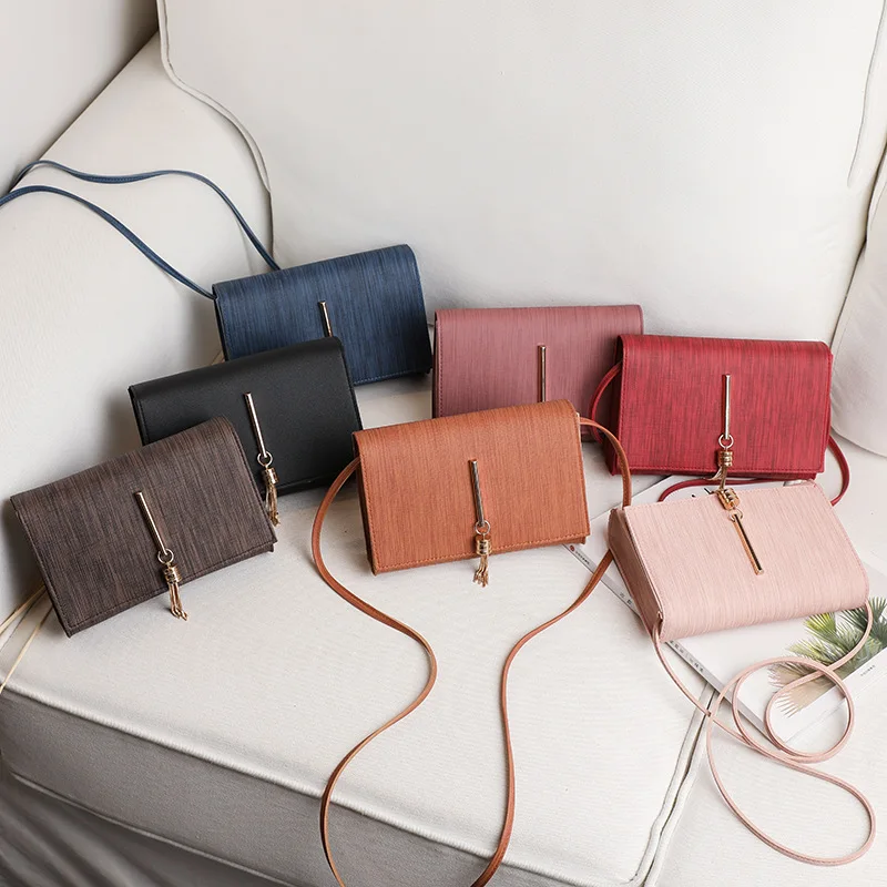 2021 luxury Women's bag Flap Handbag Small Shoulder Bag Simple Fashion Designer Sling Clutch Purses Bolsa Feminina Sac A Main
2021 luxury Women's bag Flap Handbag Small Shoulder Bag Simple Fashion Designer Sling Clutch Purses Bolsa Feminina Sac A Main