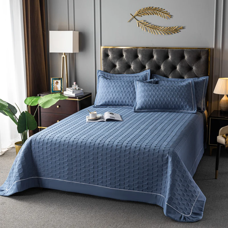 High-end Bedspread on the bed Euro style bed covers bed Plaid cotton filling duvet blanket bed linen Bedspreads for bed sheet
High-end Bedspread on the bed Euro style bed covers bed Plaid cotton filling duvet blanket bed linen Bedspreads for bed sheet