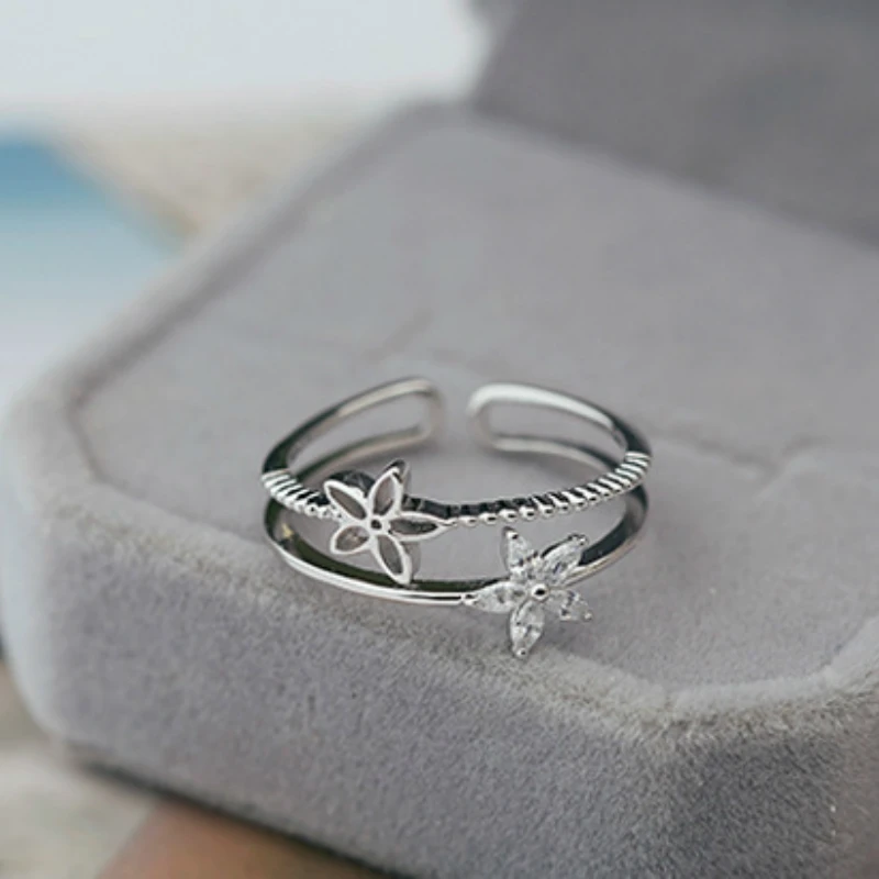 Fresh Flower Silver Color Hollow Flowers Rings Flower Shaped White Zircon Resizable Opening Rings Factory price
Fresh Flower Silver Color Hollow Flowers Rings Flower Shaped White Zircon Resizable Opening Rings Factory price