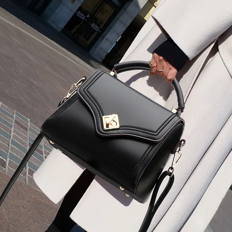 100% Real Leather Handbags 2021 New Ladies Messenger Large Capacity Fashion All-match Shoulder Bag Luxury Brand Handbags Cc
100% Real Leather Handbags 2021 New Ladies Messenger Large Capacity Fashion All-match Shoulder Bag Luxury Brand Handbags Cc